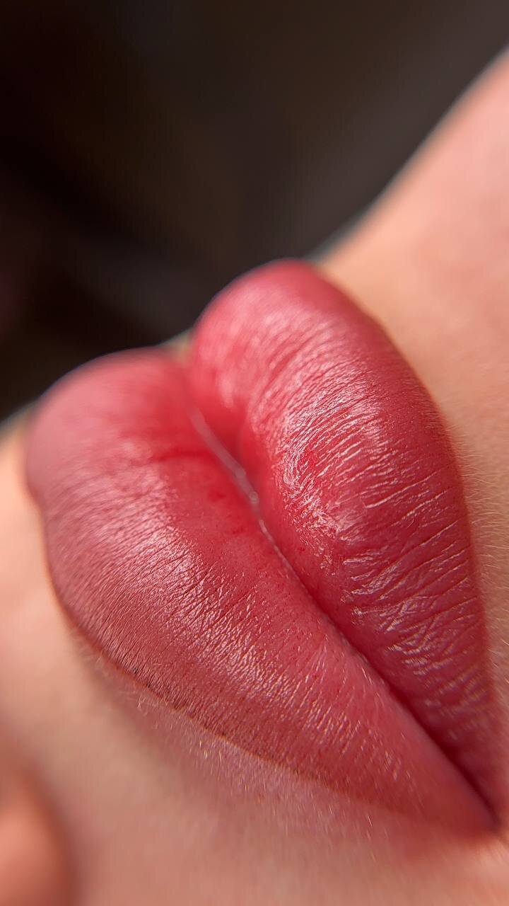 Lip blush semipermanent makeup pigmentation treatment